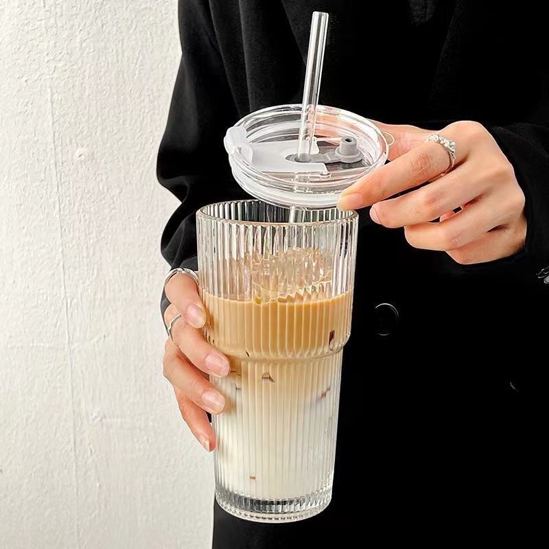 Good-looking Coffee Cup With Lid And Straw
